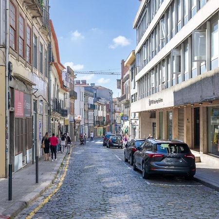 Downtown 2 Minutes By Walk To Center And Metro-Direct To Airpot T4 Daire Porto Dış mekan fotoğraf