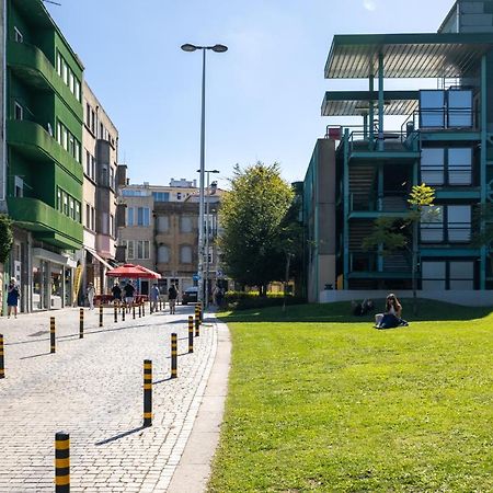 Downtown 2 Minutes By Walk To Center And Metro-Direct To Airpot T4 Daire Porto Dış mekan fotoğraf