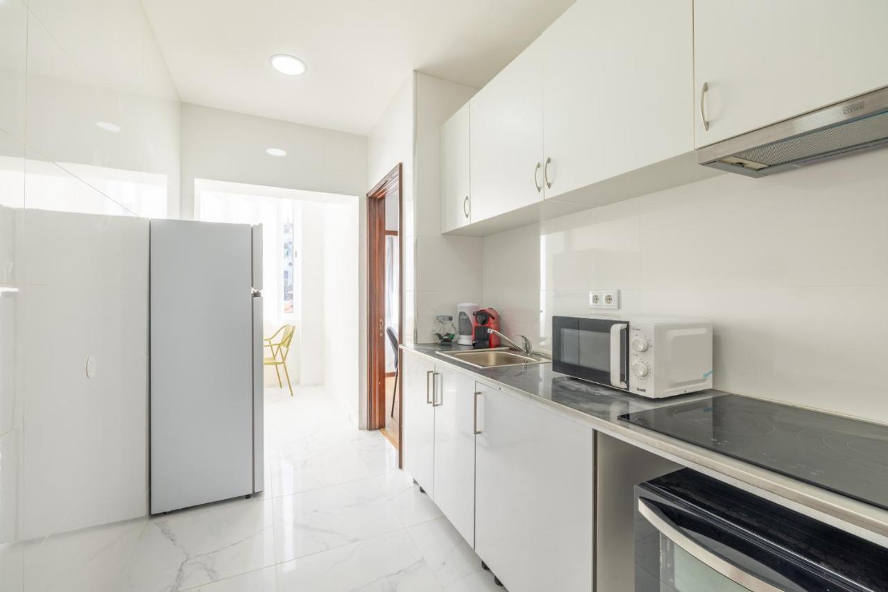 Downtown 2 Minutes By Walk To Center And Metro-Direct To Airpot T4 Daire Porto Dış mekan fotoğraf