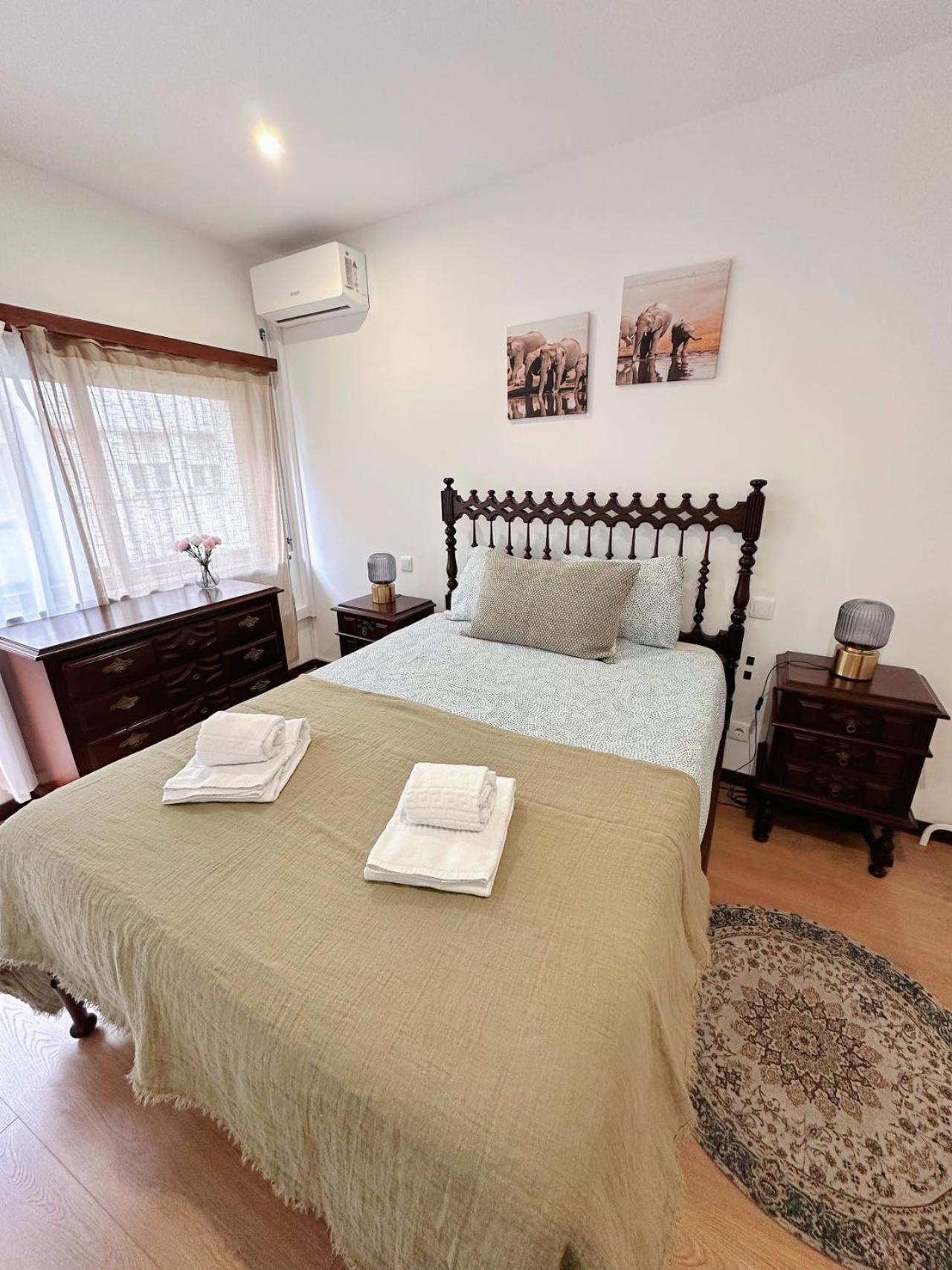 Downtown 2 Minutes By Walk To Center And Metro-Direct To Airpot T4 Daire Porto Dış mekan fotoğraf