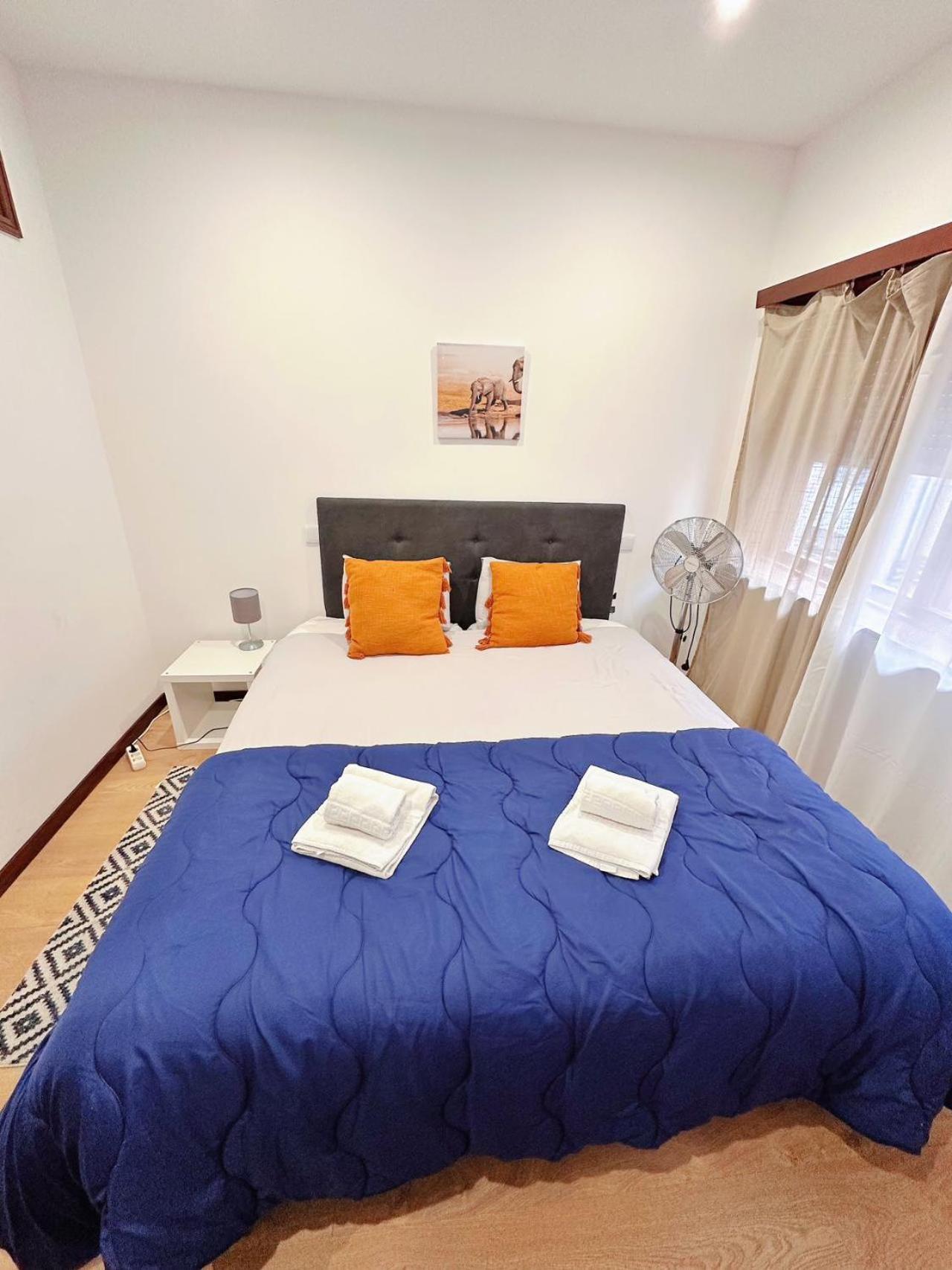 Downtown 2 Minutes By Walk To Center And Metro-Direct To Airpot T4 Daire Porto Dış mekan fotoğraf