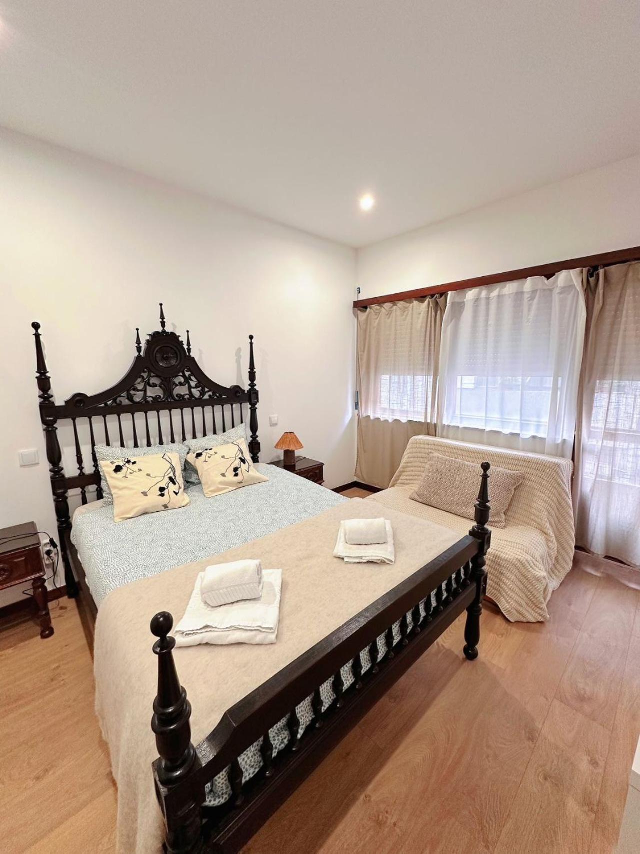 Downtown 2 Minutes By Walk To Center And Metro-Direct To Airpot T4 Daire Porto Dış mekan fotoğraf
